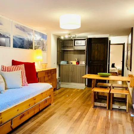 La Maison Des Amis Lägenhet Courmayeur