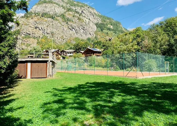 La Maison Des Amis * קורמאיור